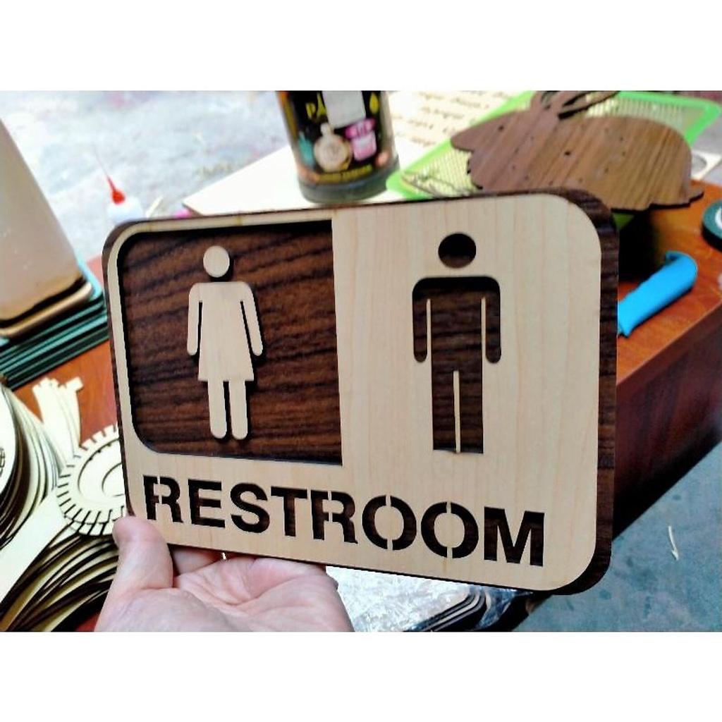 Bảng gỗ toilet Decor