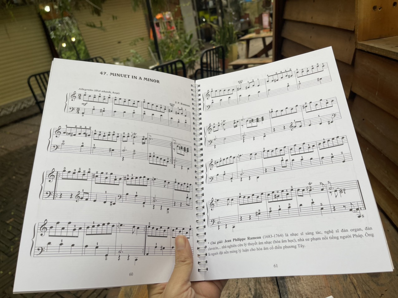 PIANO CHO THIẾU NHI – Tuyển tập 220 tiểu phẩm nổi tiếng (Phần 2) – Lê Dũng biên soạn – Huy Hoàng Bookstore – NXB Dân Trí (Bìa mềm)