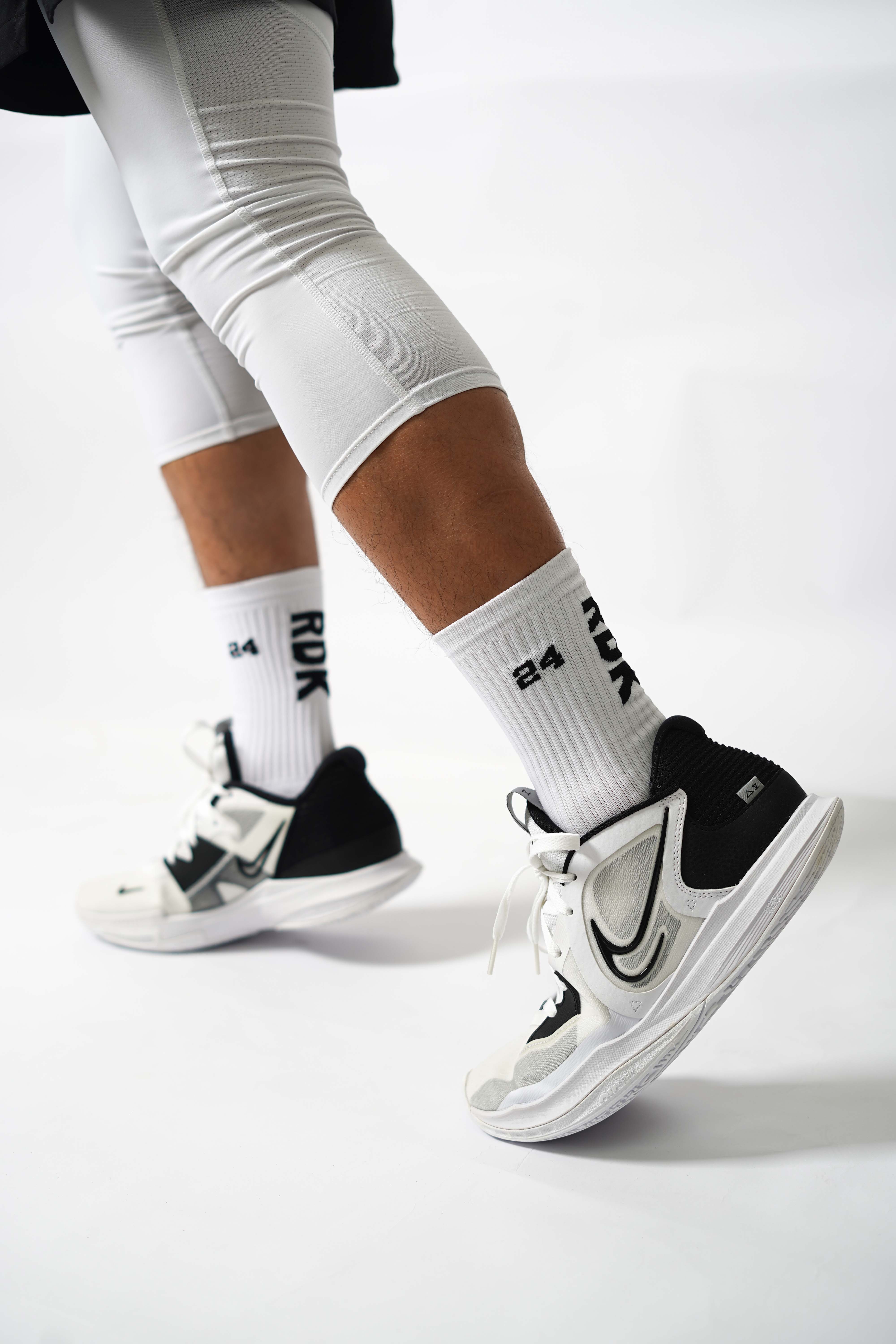 Tất Thể thao Redikick RDK 24 Cotton Cổ cao Có đệm Chống hôi chân vớ bóng rổ bóng đá chạy bộ Gym