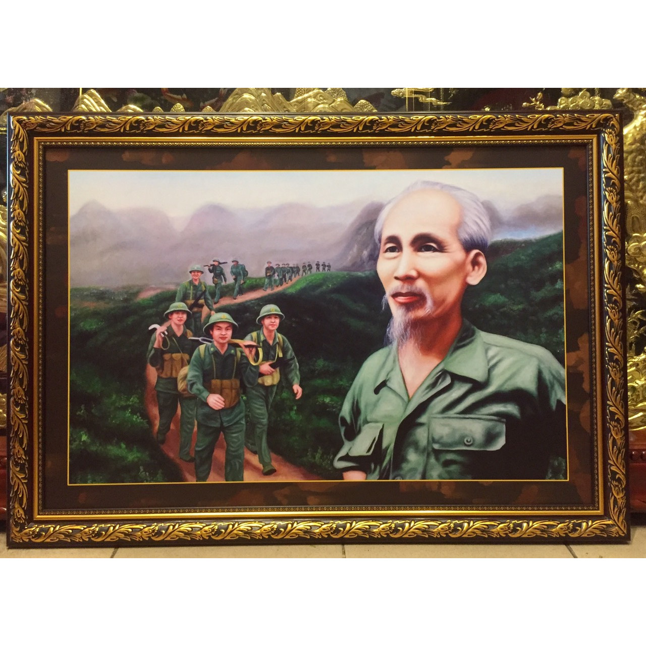 Tranh in dầu cao cấp, Bác vẫn đang cùng chúng cháu hành quân ( 58*83cm)