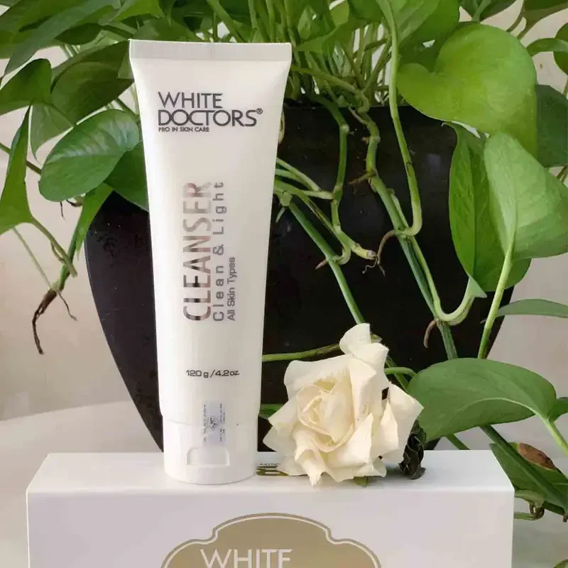 Sữa Rửa Mặt White Doctors Cleanser 120ml