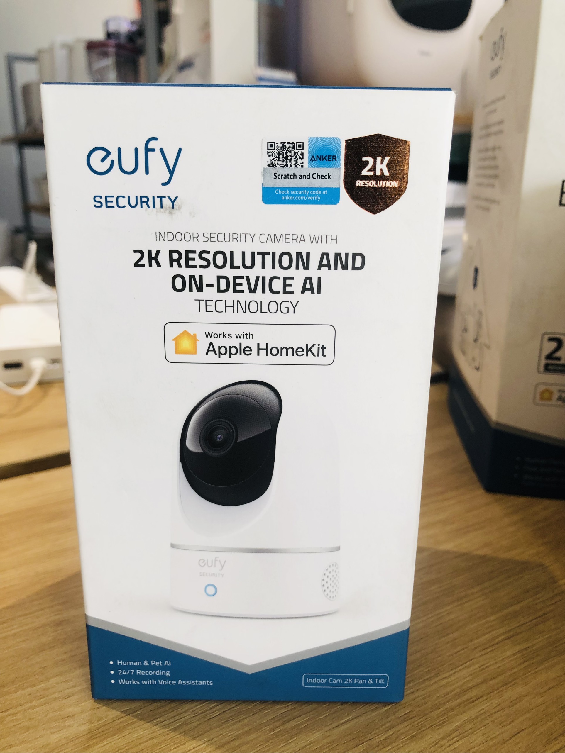 Camera xoay 360 độ trong nhà Eufy Indoor 2K Pan &amp; Tilt T8410121, hỗ trợ Homekit, Google, Alexa, hàng chính hãng phân phối