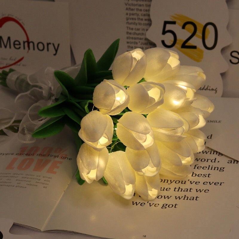 Hoa tuylip có đèn LED bó 10 cành đẹp mãn nhãn