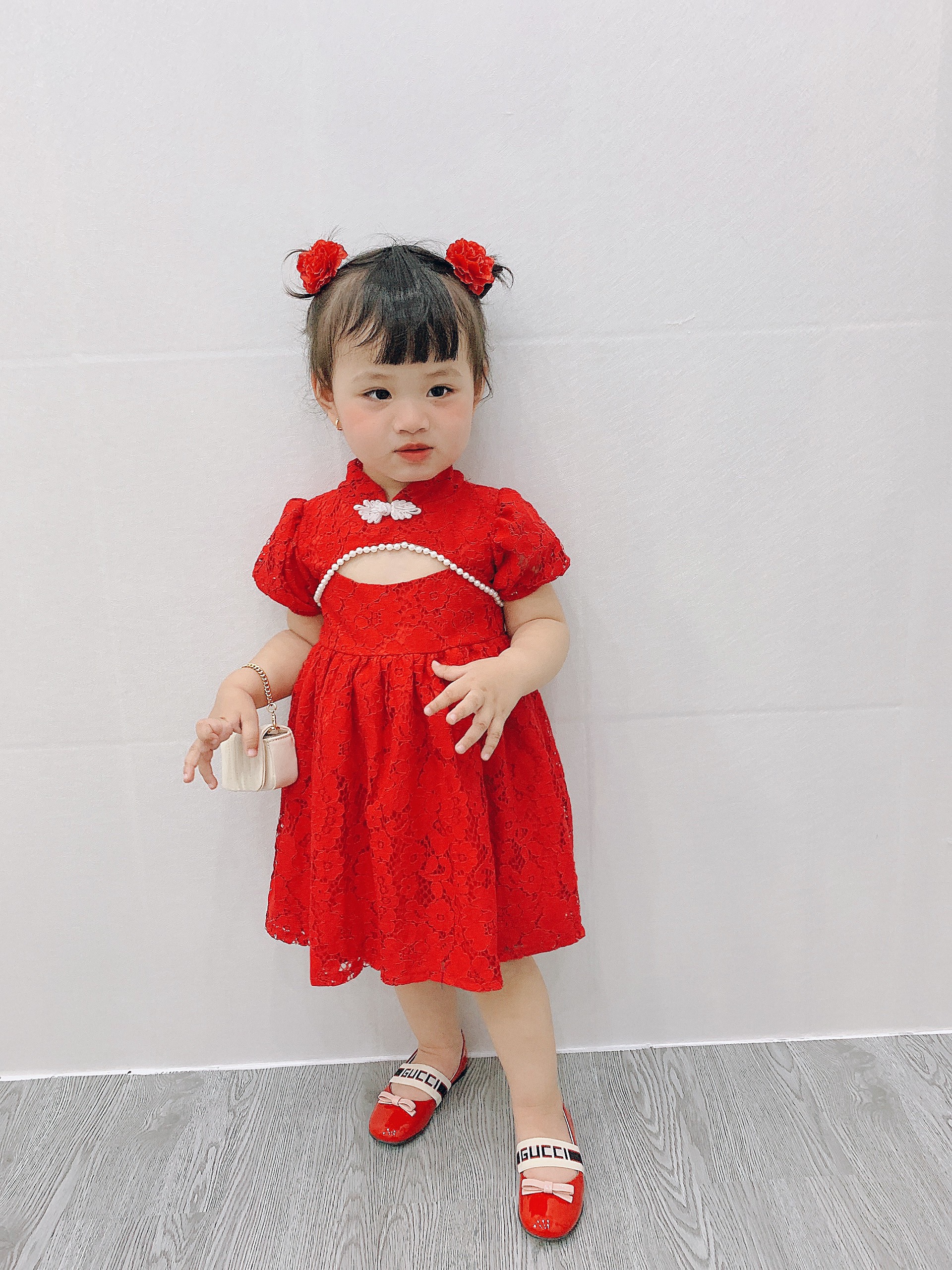 Váy Đỏ Ren Cổ Tàu Cho Bé Gái 4 - 18kg Tay Ngắn Xinh Xắn