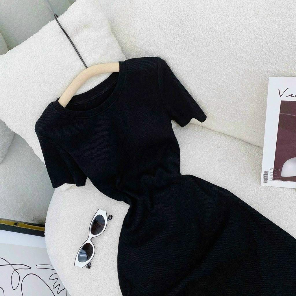 Đầm đen midi tay con khoét ngực tôn dáng ôm body nina lê