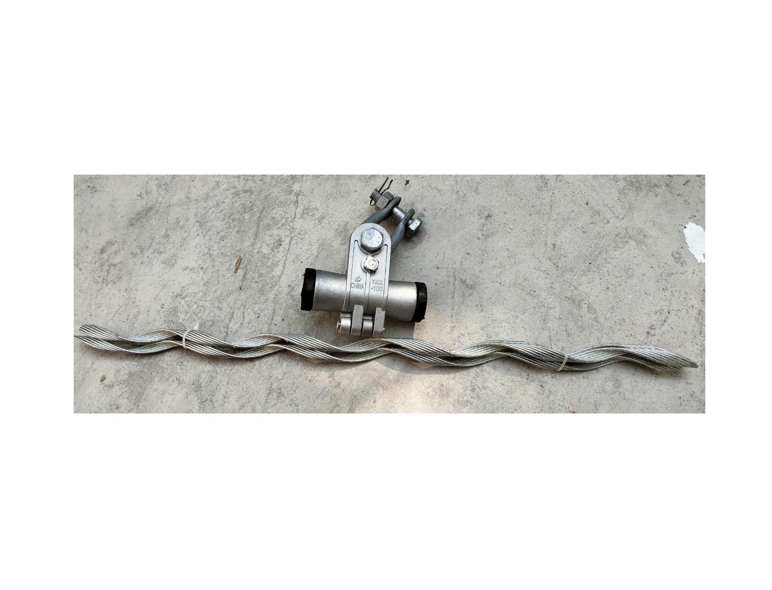 Bộ Treo cáp quang ADSS KV100 mã YDQX-100 hàng chính hãng