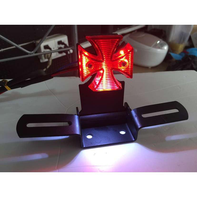 Đèn LED chiếu biển số xe máy phong cách retro
