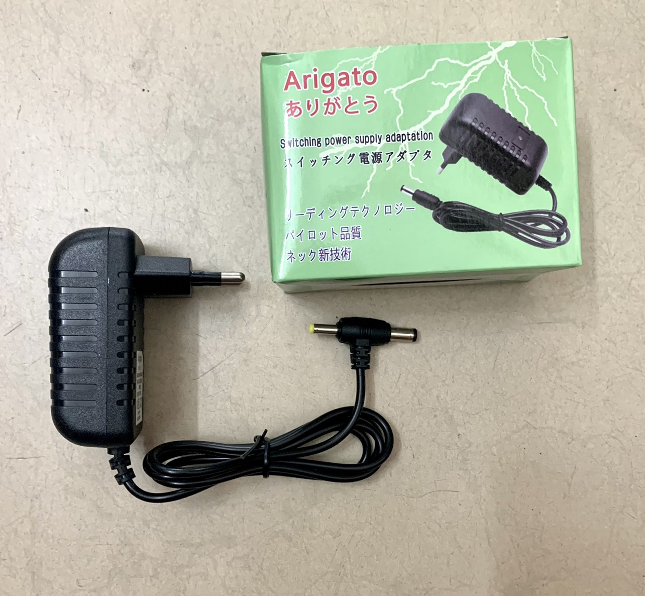 Adapter 5V-2A 2 đầu