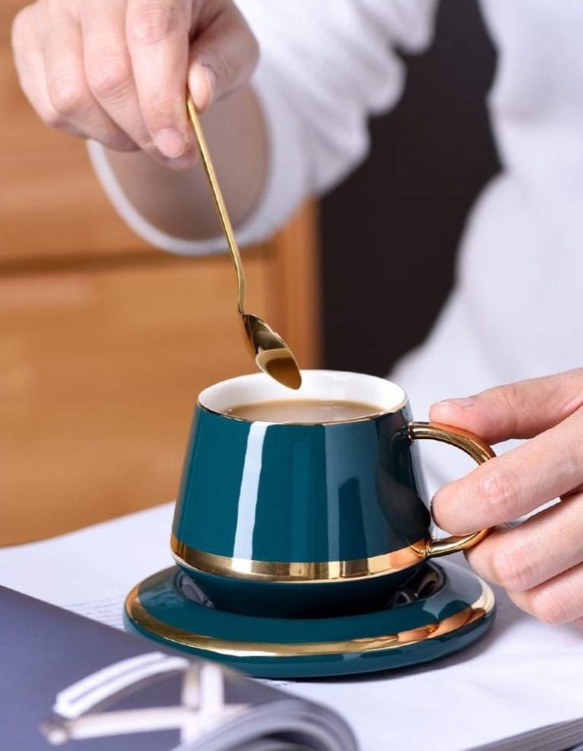 Bộ bình trà (ấm chén ) kèm đĩa lót tách và giá treo cốc màu xanh cổ vịt viền vàng cao cấp