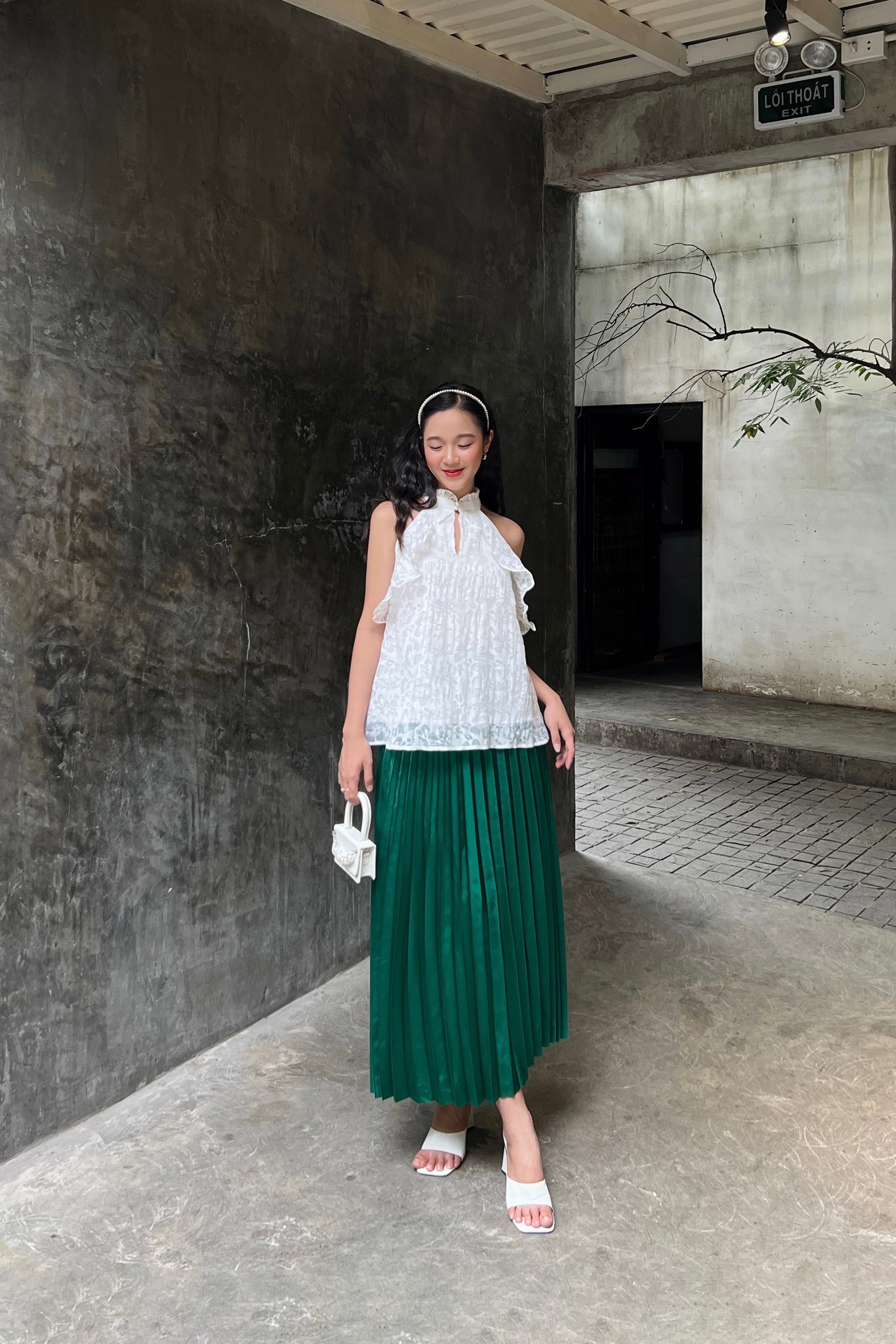 OLV - Chân váy Satin Pleated Skirt in Green