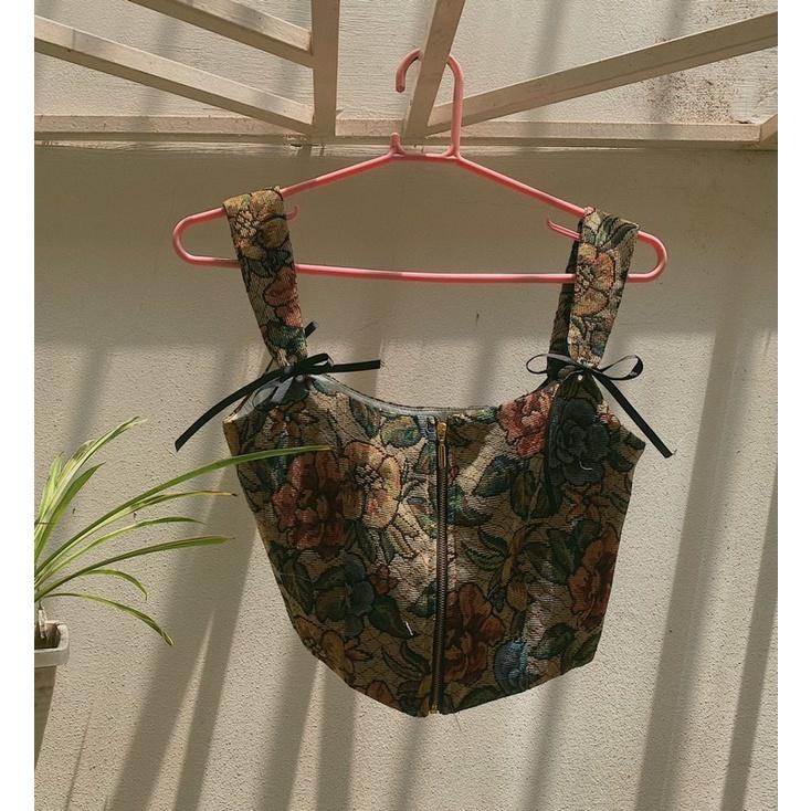 Áo croptop hoa hai dây