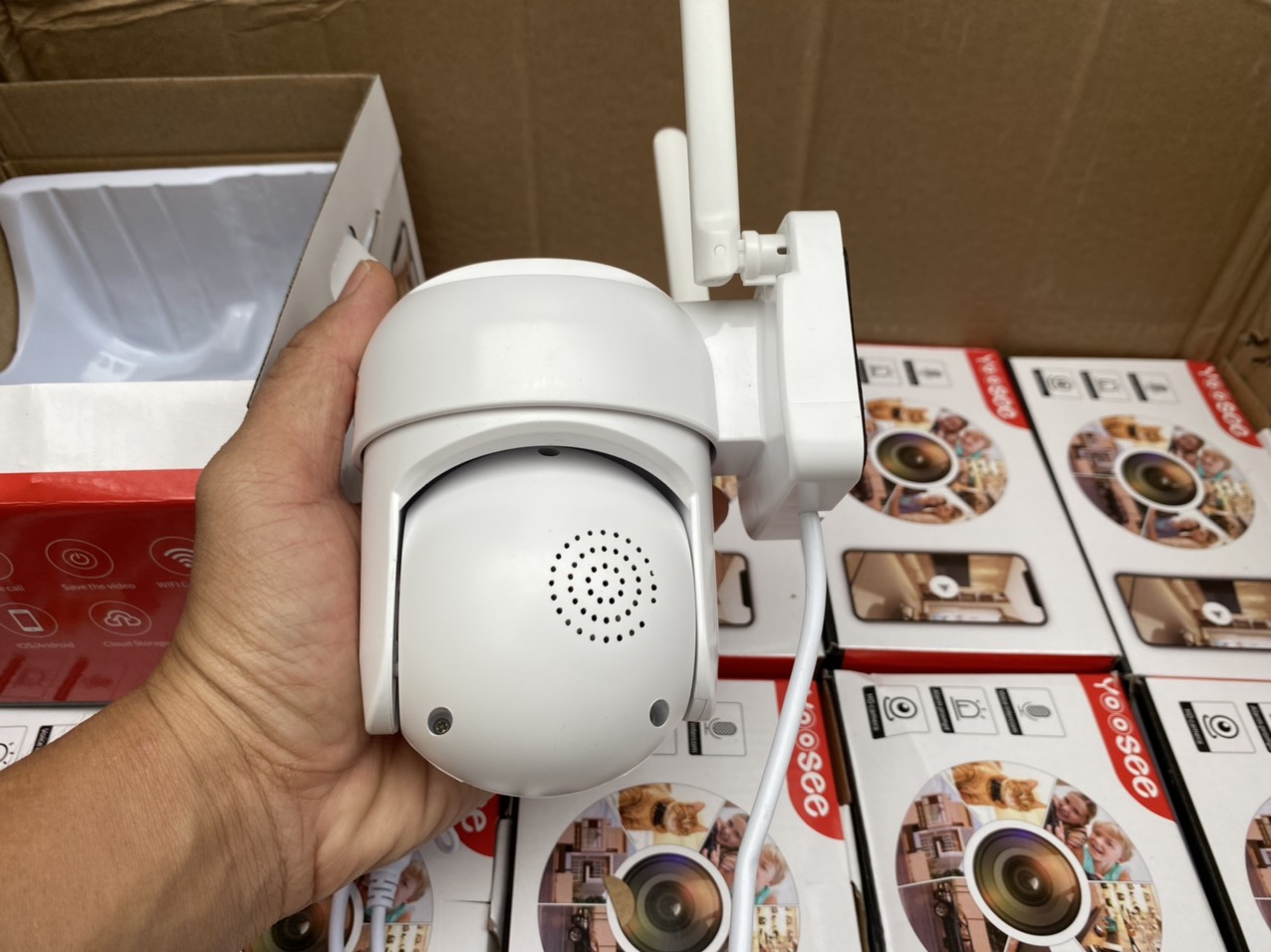 TẶNG THẺ XỊN 64GB -CAMERA YOOSEE 5.0 MPX SIÊU SẮC NÉT, XEM ĐÊM FULL MÀU, CHỐNG NƯỚC TUYỆT ĐỐI, ĐÀM THOẠI 2 CHIỀU -HÀNG NHẬP KHẨU