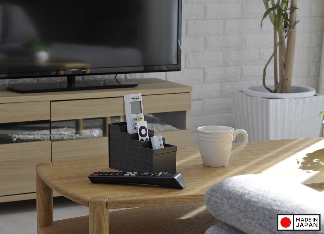 Ống đựng remote, vật dụng 4 ngăn