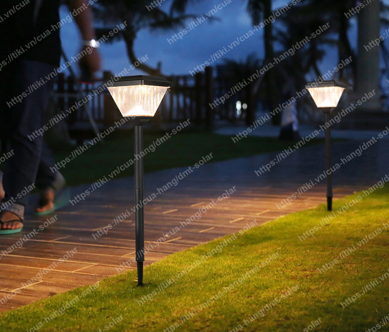 Đèn LED cắm đất ánh sáng vàng năng lượng mặt trời DMT-CD20YE