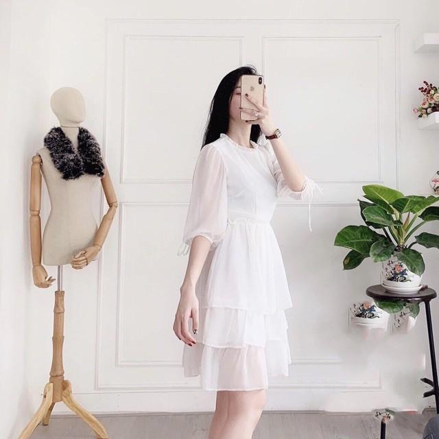 Đầm Xoè Dài Trắng Cổ Tròn