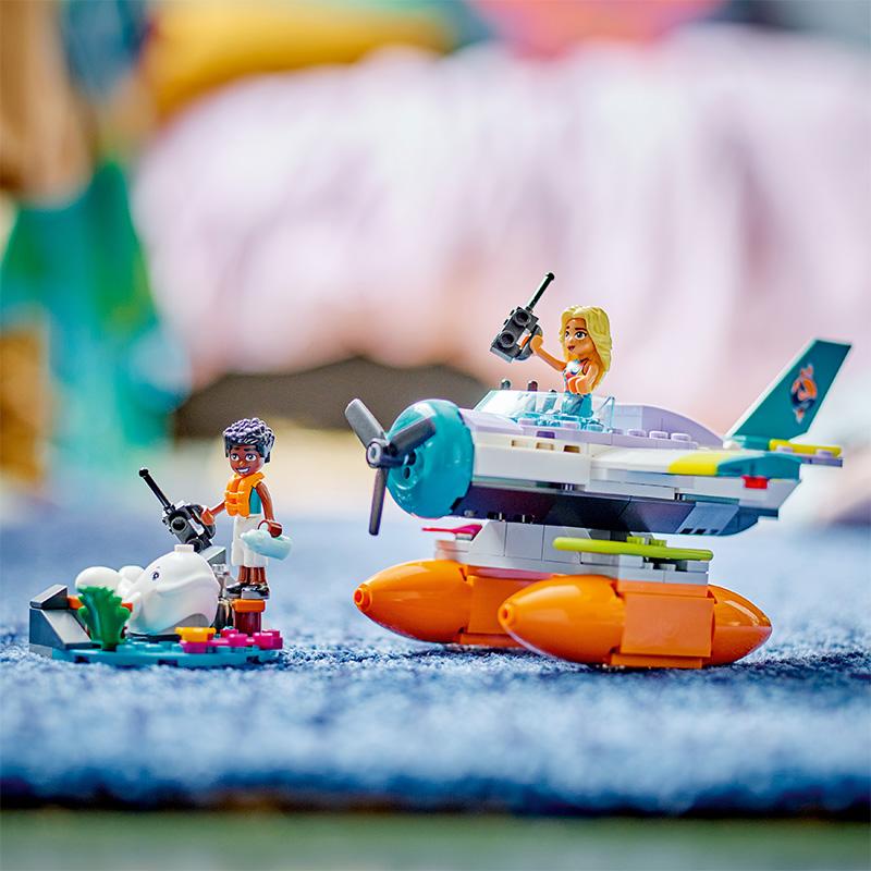 Đồ Chơi Lắp Ráp Máy Bay Giải Cứu Sinh Vật Biển Lego Friends 41752