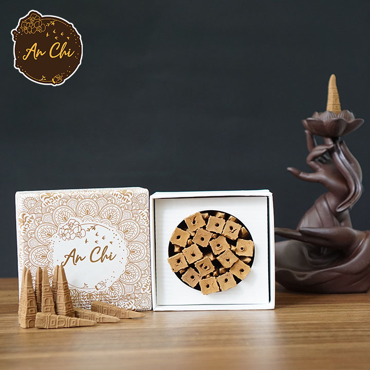 Nụ Trầm hương Organic An Chi được làm từ cây dó bầu lâu năm với hàm lượng trầm cao, cho mùi thơm nồng ấm và sạch, an toàn cho người dùng
