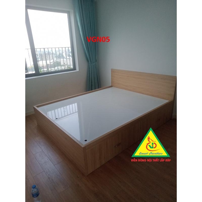 Giường ngủ gỗ MDF - kiểu dáng đơn giản hiện đại VGN05