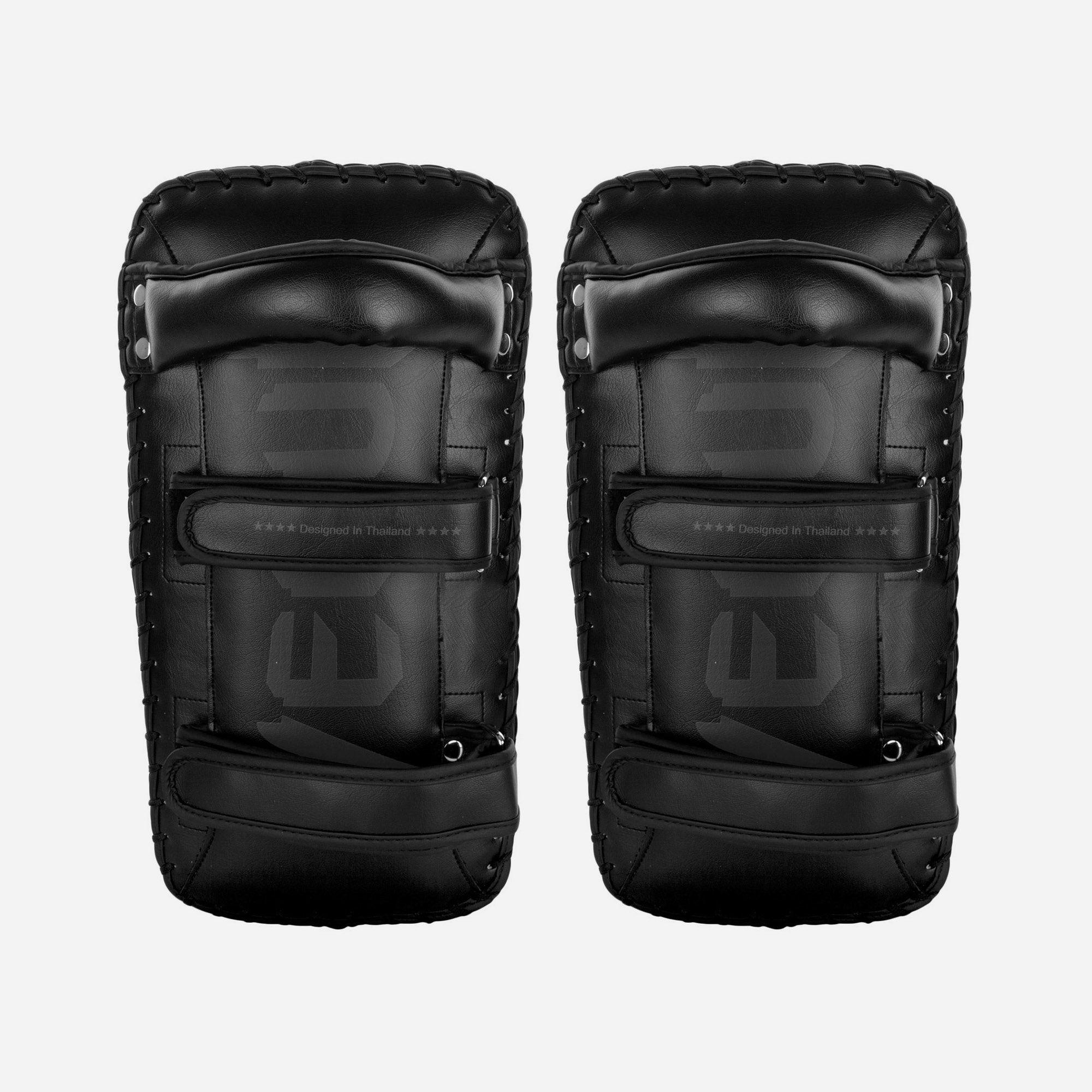 Đích đấm đá tập luyện Venum Giant Kick Pads (Pair)-Black/Black - VENUM-1120-114