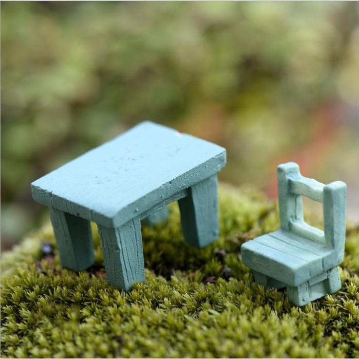 KHO-HN * Mô hình bộ bàn ghế học sinh dùng trang trí tiểu cảnh, terrarium, DIY