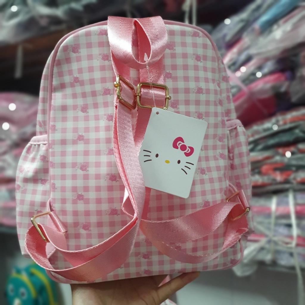 Ba lô da mềm cho bé Mầm non mẫu giáo hình mèo kittty đi học đi chơi khóa ngang kích thước 25x20x10cm