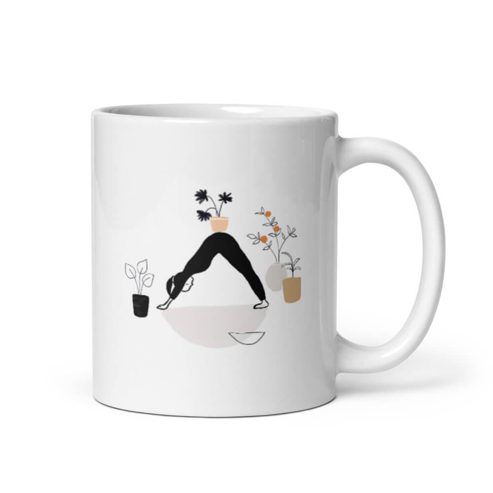 Cốc sứ hình tập Yoga với chậu hoa