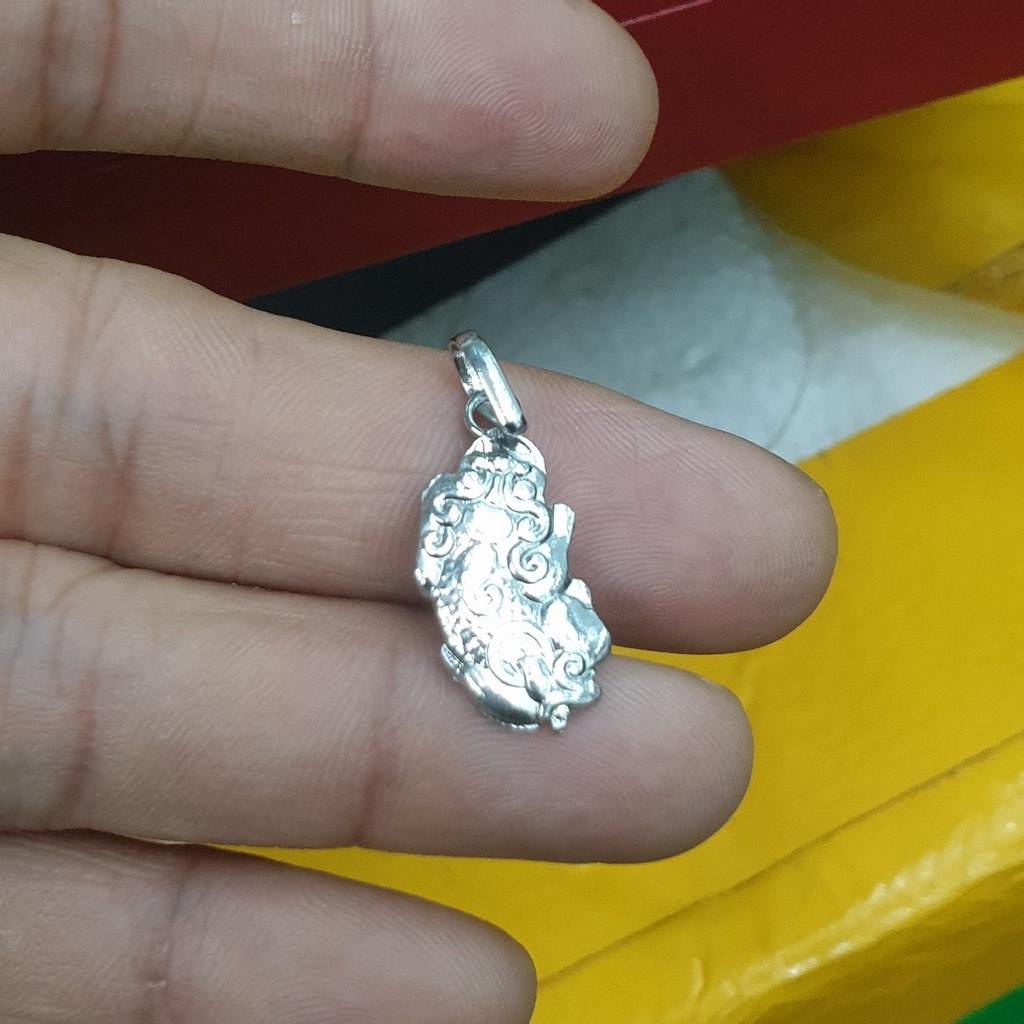 Mặt Dây Chuyền Tỳ Hưu Bạc Đúc Titanium Dùng Vĩnh Viễn- Màu sáng đẹp như vàng trắng tắm rửa