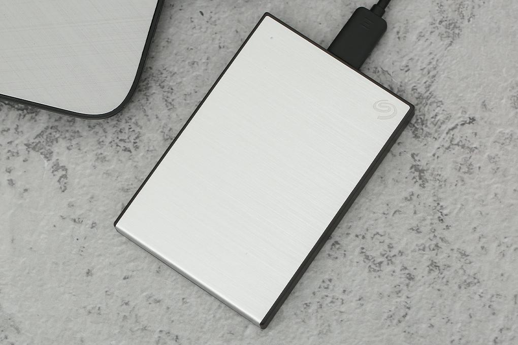 Ổ cứng HDD 1TB Seagate Backup Plus Slim STHN1000401 Bạc - Hàng chính hãng