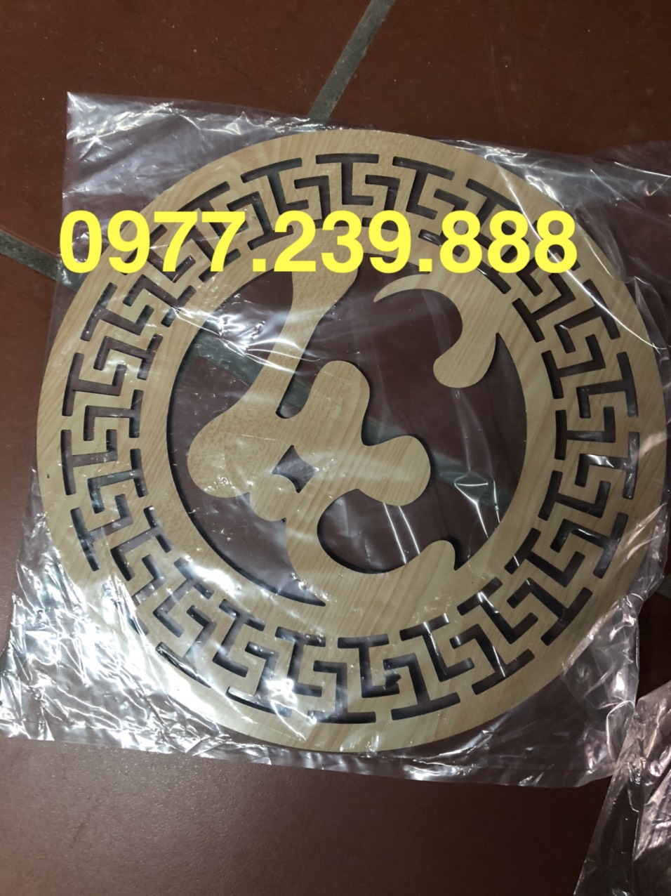 Chữ lộc tròn trang trí bàn thờ bằng alu