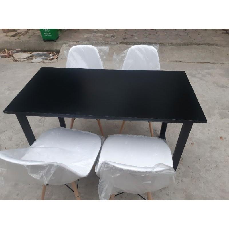 Bộ Bàn Ăn 4 ghế Eames Phong Cách Trẻ Trung