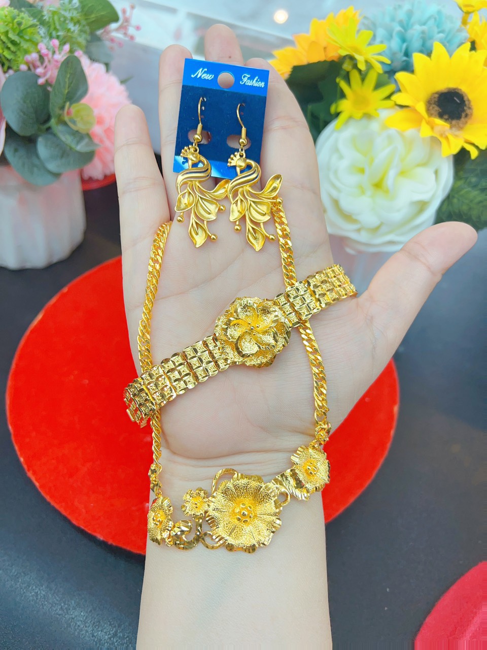 Dây chuyền nữ mặt xoàn