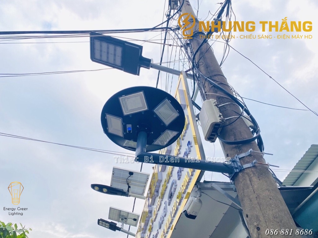 Đèn Cao Áp Năng Lượng Mặt Trời Đĩa Bay UFO - Công Suât 300w - 8 Ô Led Siêu Sáng - Chống Nước IP66 - Có Điều Khiển Từ Xa - Có Video