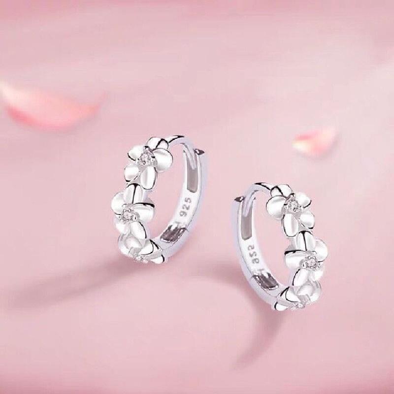 Bông tai bạc kiểu dáng hoa 3 cánh phong cách Hàn Quốc ANTA Jewelry ATJ9008
