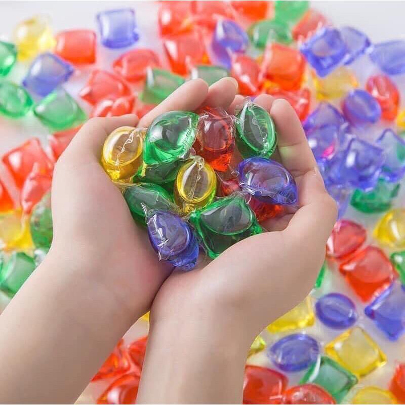 HỘP 30 VIÊN GIẶT XẢ QUẦN ÁO 7 MÀU THƠM PHỨC