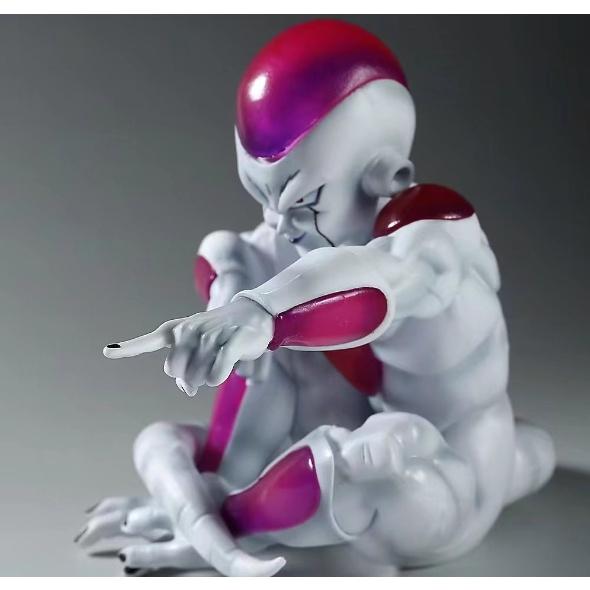 Mô hình Frieza ngồi chỉ tay 13cm - 7 viên ngọc rồng Dragon ball