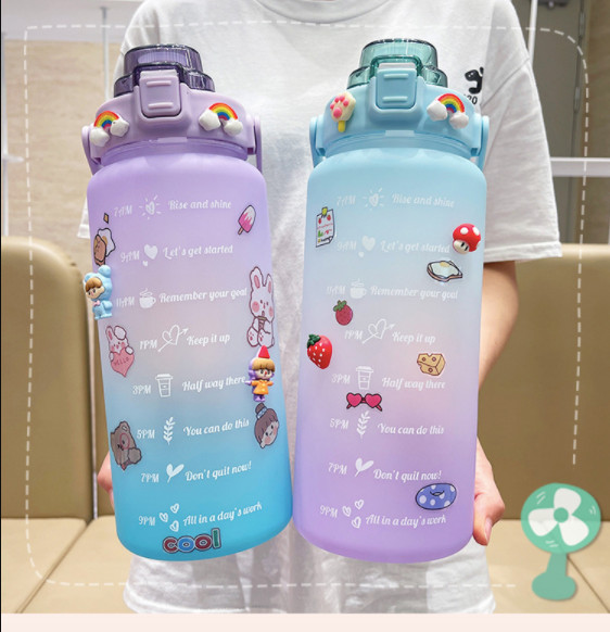 Bình Nước 2 Lít Có Vạch Kẻ Chia ML Cho Mỗi Ngày Kèm Ống Hút Tiện Lợi tặng sticker cute
