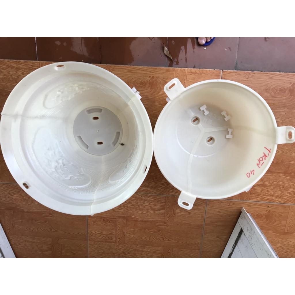 Khuôn Chậu Tròn Rộng 32 Cm Cao 21 Cm Mẫu Tùng Hoặc Mai Nhựa Abs