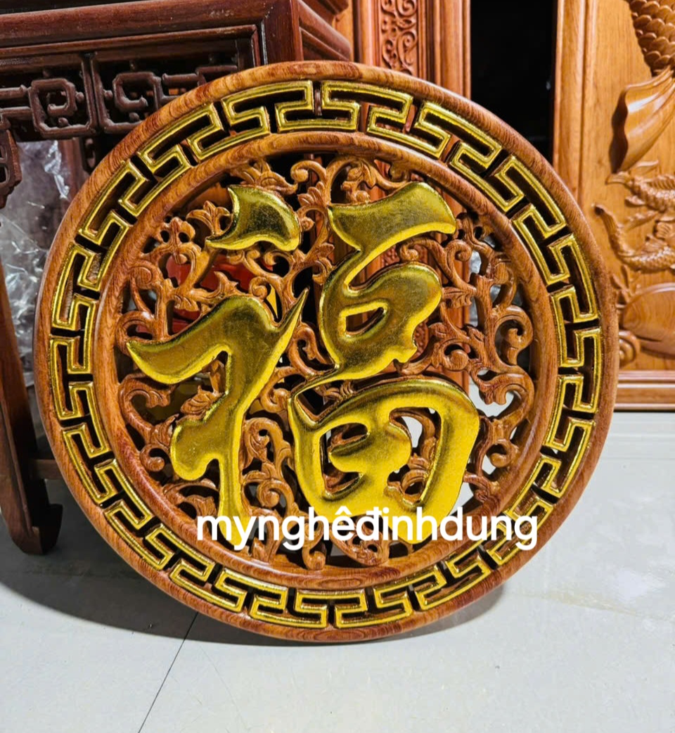 Tranh chữ phúc phong thủy bằng gỗ hương đá mặt tròn 40x40x3cm