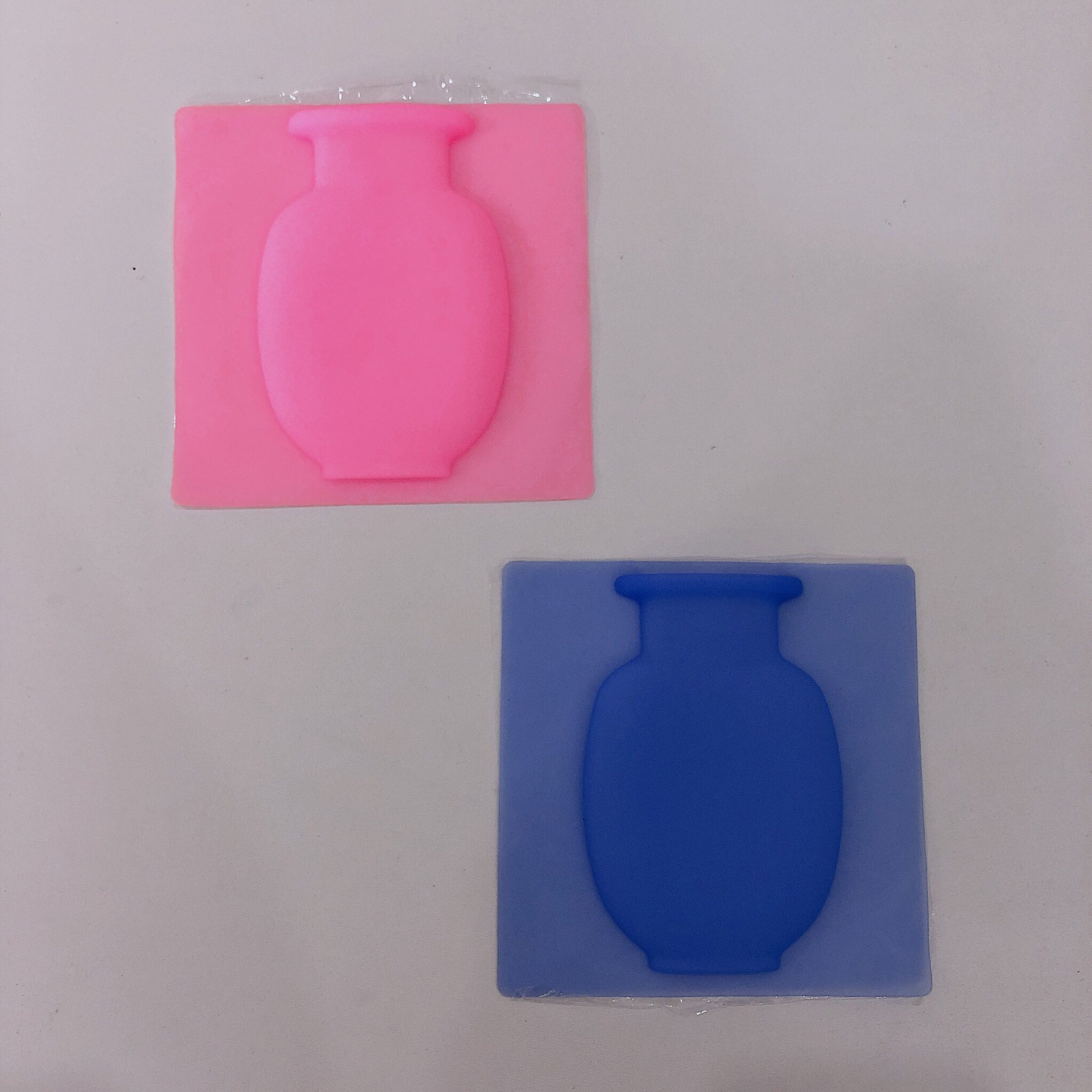 Lọ hoa silicon dán tường