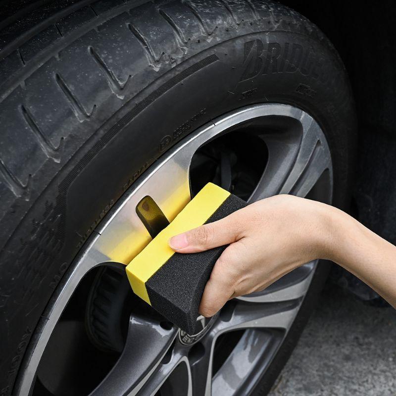 Mút Đánh Bóng Lốp Xe Hơi Hình Chữ U Tiện Dụng