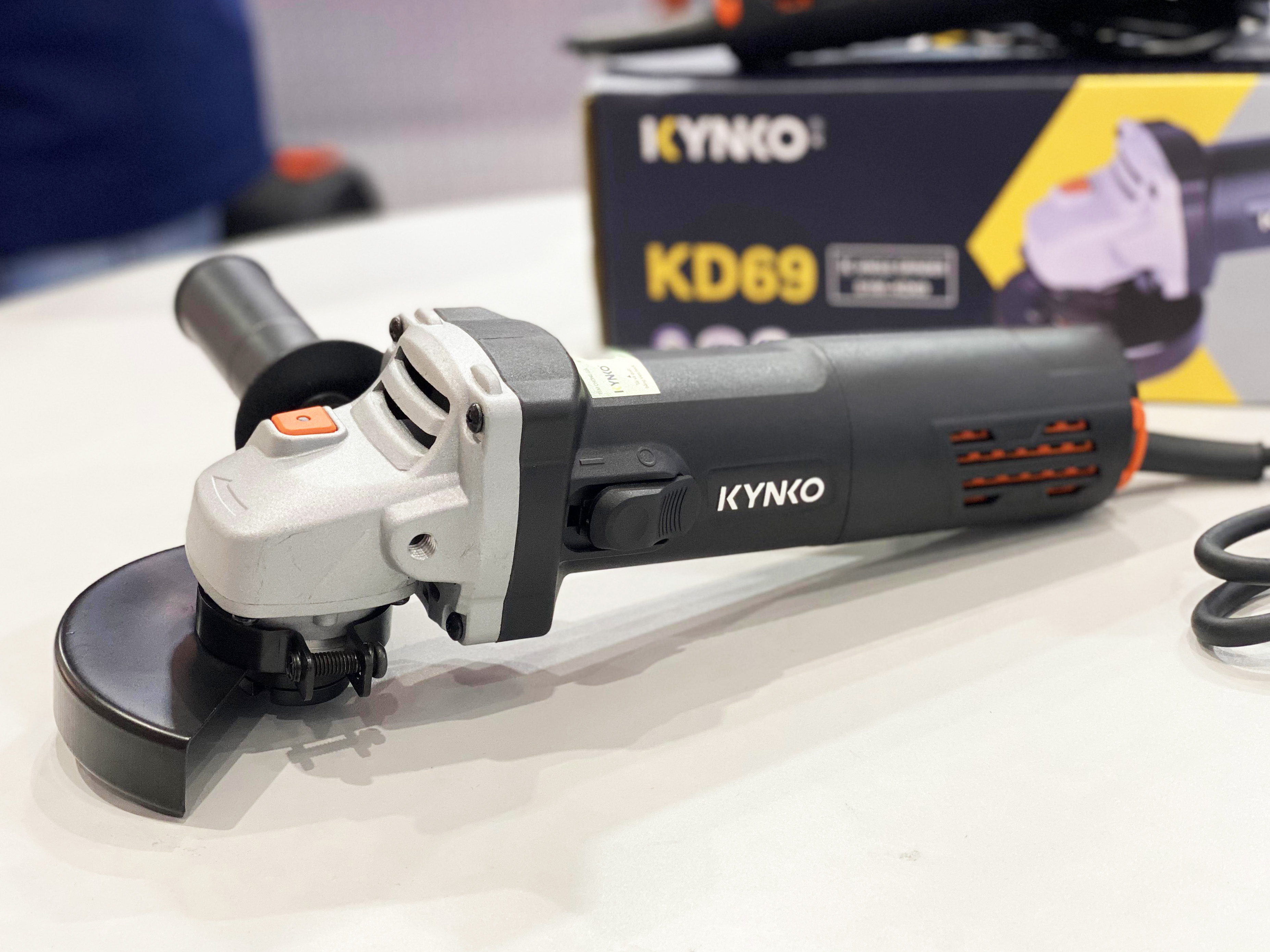 Máy mài góc cầm tay chính hãng Kynko S1M-KD69-100 Công tắc cạnh, có chiết áp giá tốt