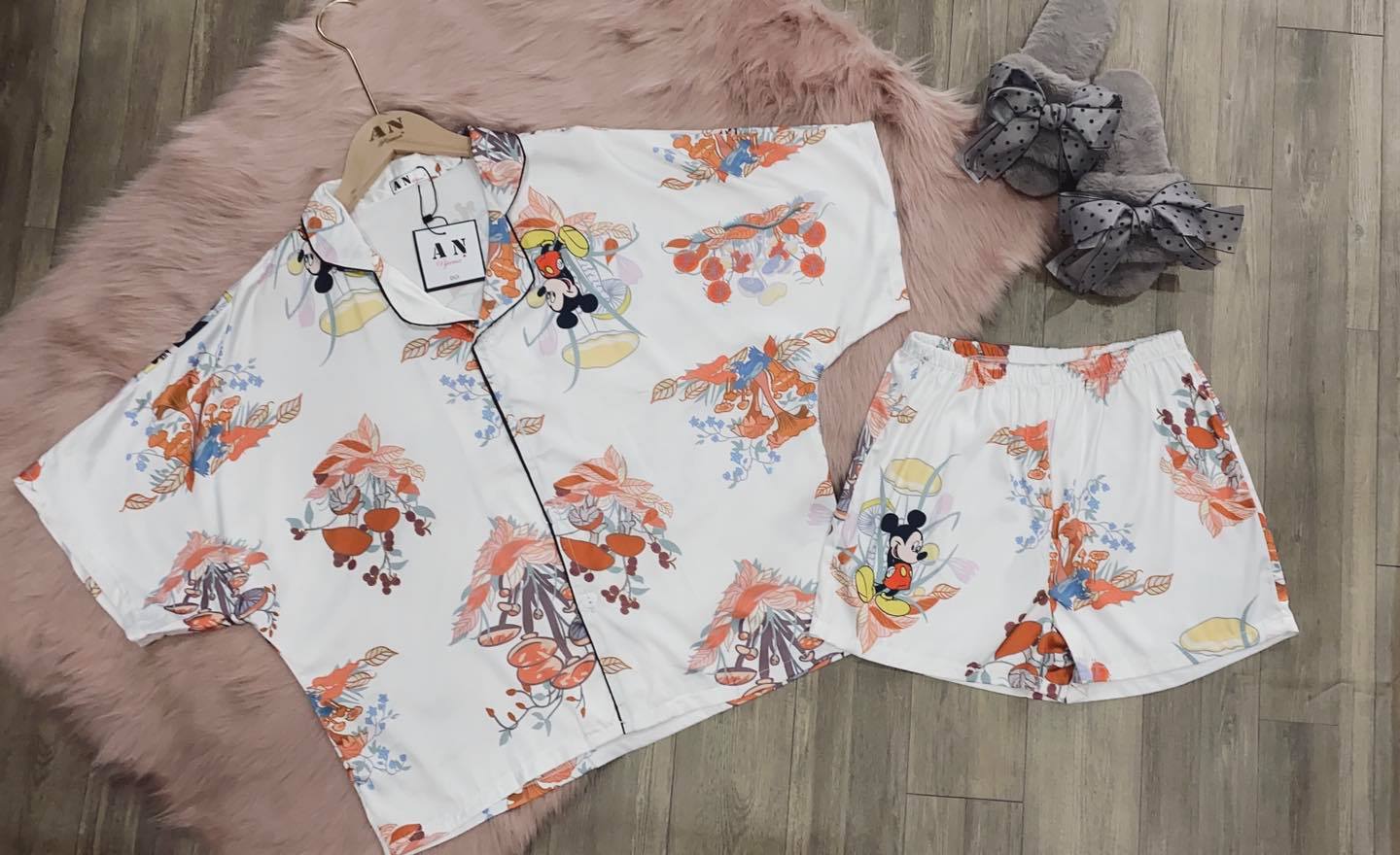 Đồ Bộ Lụa Satin Tay Cánh Dơi Quần Đùi (Hàng Thiết Kế)