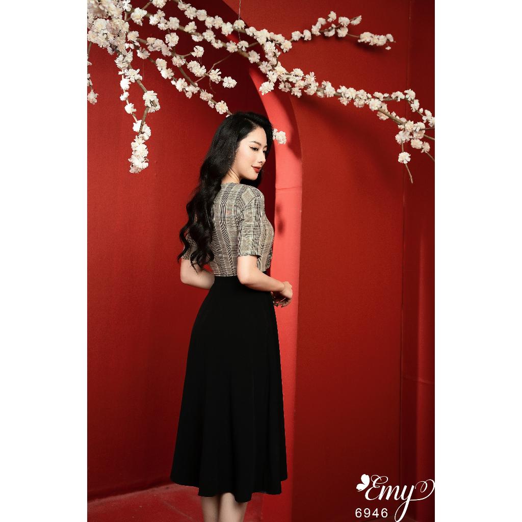 Đầm EMY EM6946 Xoè Phối Caro