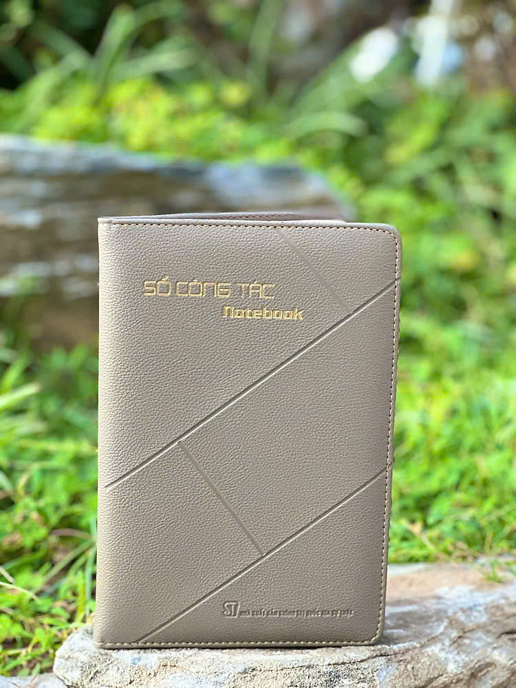Sổ công tác bìa da ( màu trắng sữa)