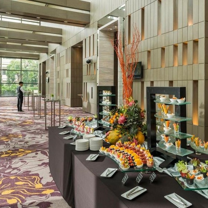 InterContinental Nha Trang Hotel 5* - Đối Diện Biển, Buffet Sáng, Hồ Bơi, Khách Sạn Chuẩn 5 Sao Quốc Tế