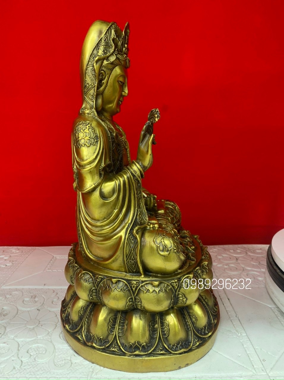 TƯỢNG QUAN ÂM áo hoa bằng đồng vàng - Quan Âm cao 37cm
