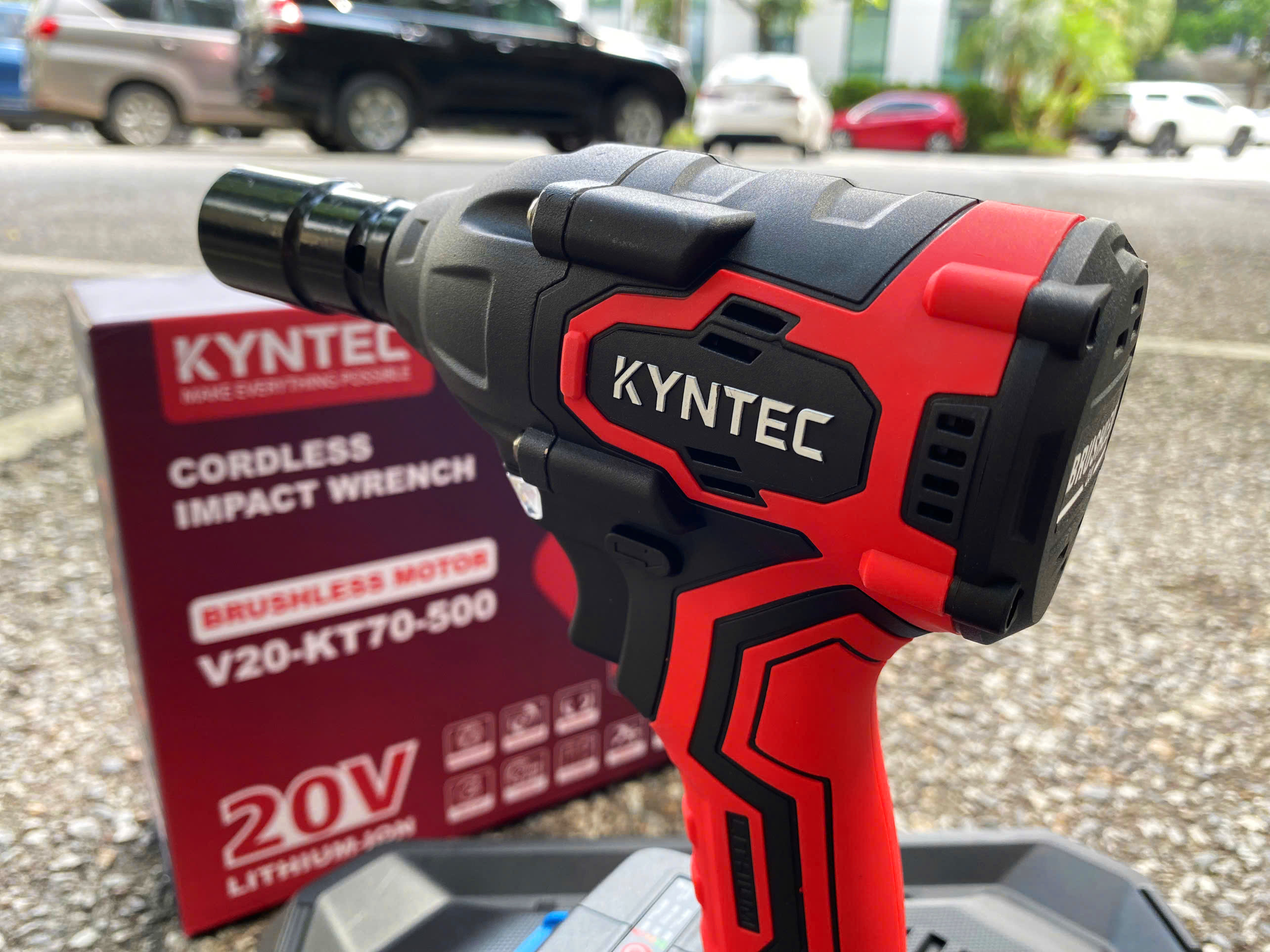 Thân máy siết bulong pin chính hãng Kynko Kyntec KT70 20V 4.0AH chân pin phổ thông (giá không gồm pin)