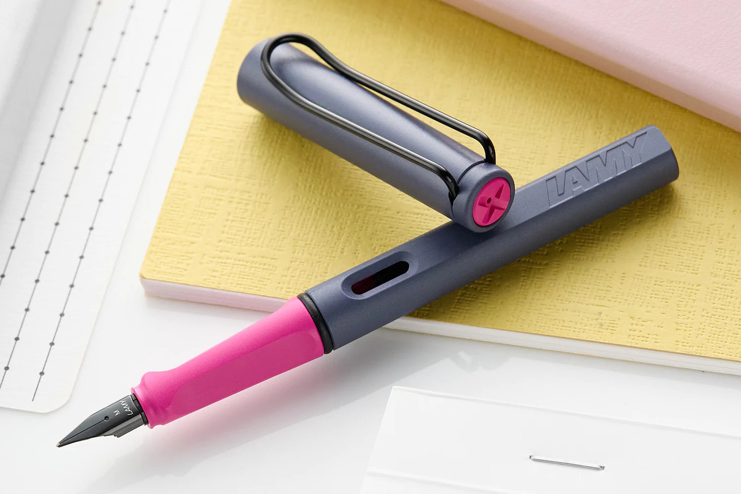 Hình ảnh Bút Máy Lamy Safari Pink Cliff - 0D7