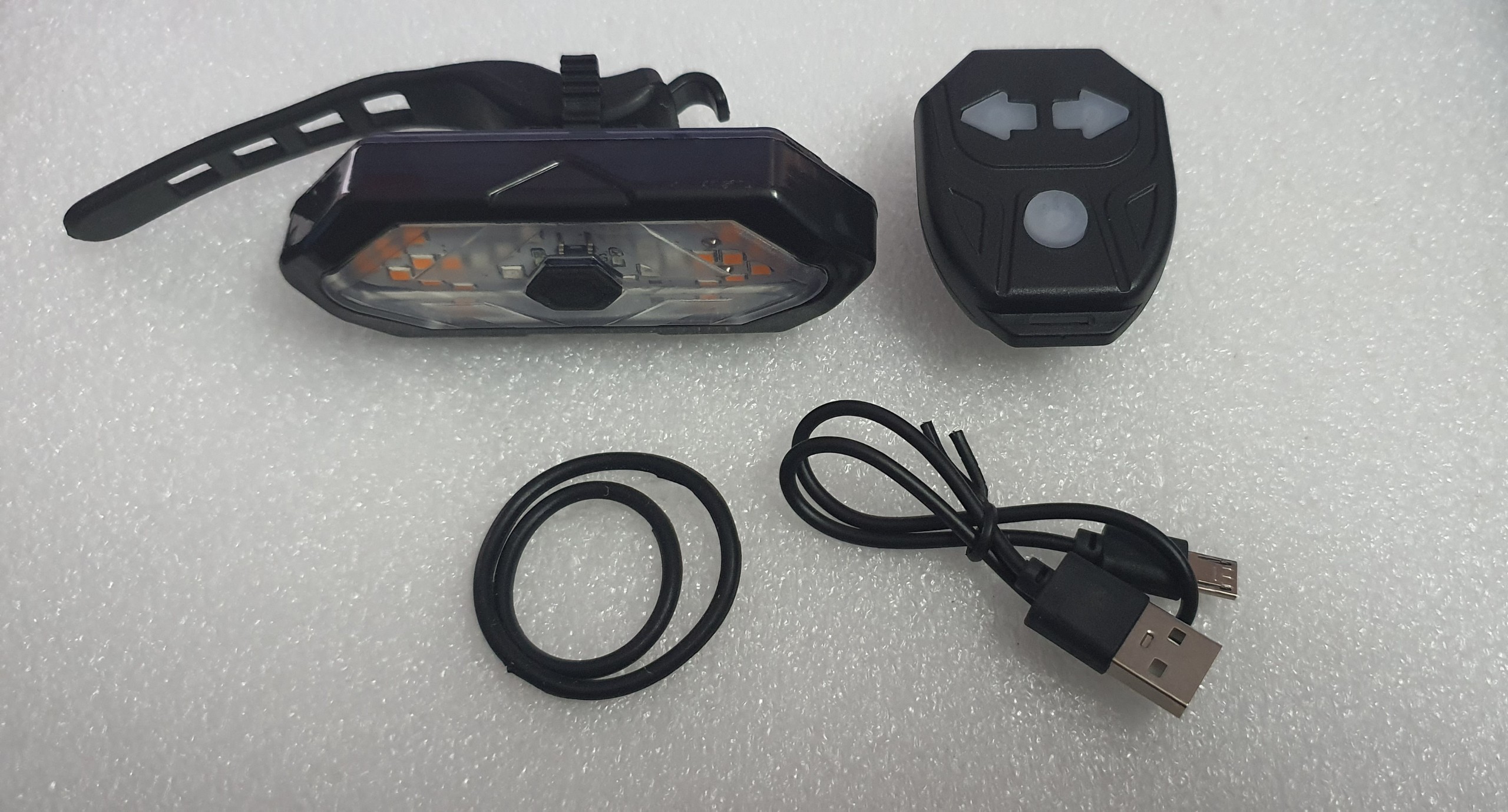 Đèn xi nhan xe đạp - Đèn LED tín hiệu điều khiển từ xa gắn đuôi xe đạp - lắp đặt dễ dàng - Hàng chính hãng
