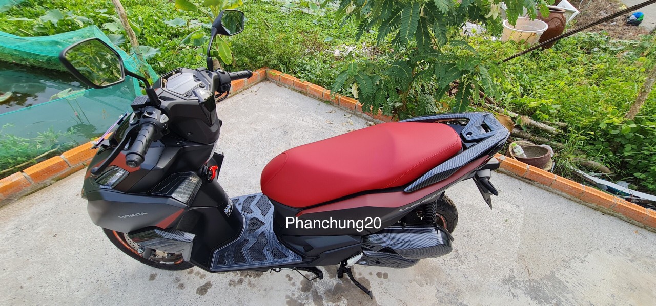 THẢM SÀN CHÂN DÙNG CHO XE VARIO 2022 2023 - 160cc CACBON